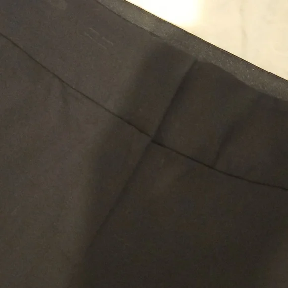 A. Byer Women's Waist Slimming Black Dress Pants Size 7 - Picture 4 of 8